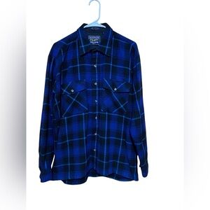 Backpacker Outdoors Large Black & Blue Plaid Button Front Long Sleeve Shirt.